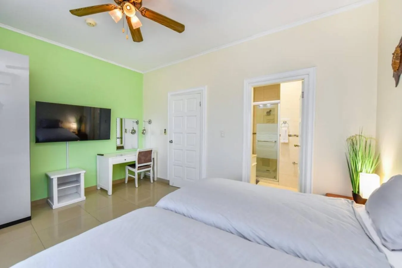New 2Br 5 Min To Eagle Beach - Aruba Breeze Condo 棕榈滩